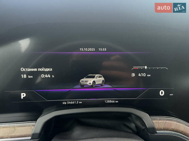 Белый Фольксваген Туарег, объемом двигателя 2.97 л и пробегом 129 тыс. км за 44900 $, фото 29 на Automoto.ua