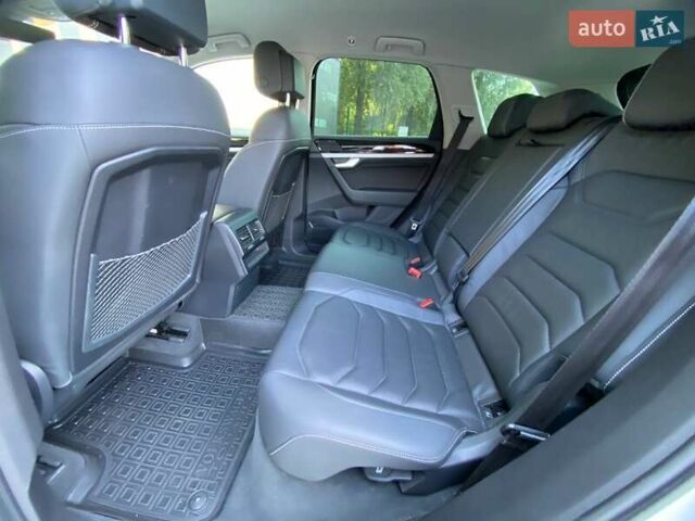 Белый Фольксваген Туарег, объемом двигателя 2.99 л и пробегом 60 тыс. км за 43500 $, фото 35 на Automoto.ua