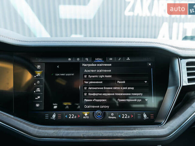 Белый Фольксваген Туарег, объемом двигателя 2.97 л и пробегом 263 тыс. км за 45500 $, фото 40 на Automoto.ua