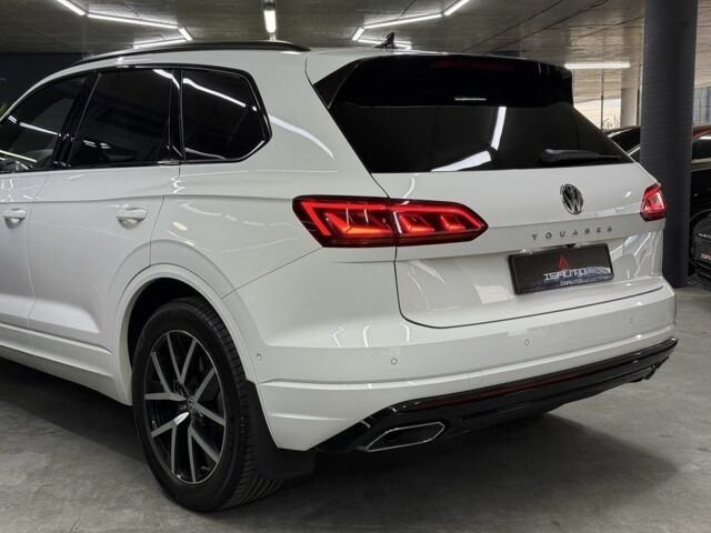 Білий Фольксваген Туарег, об'ємом двигуна 3 л та пробігом 146 тис. км за 50900 $, фото 15 на Automoto.ua