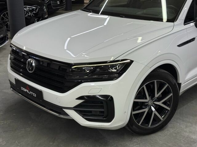 Білий Фольксваген Туарег, об'ємом двигуна 3 л та пробігом 146 тис. км за 50900 $, фото 5 на Automoto.ua