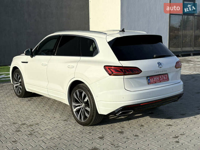 Белый Фольксваген Туарег, объемом двигателя 3 л и пробегом 156 тыс. км за 45999 $, фото 14 на Automoto.ua