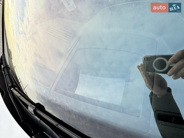 Белый Фольксваген Туарег, объемом двигателя 3 л и пробегом 156 тыс. км за 45999 $, фото 57 на Automoto.ua