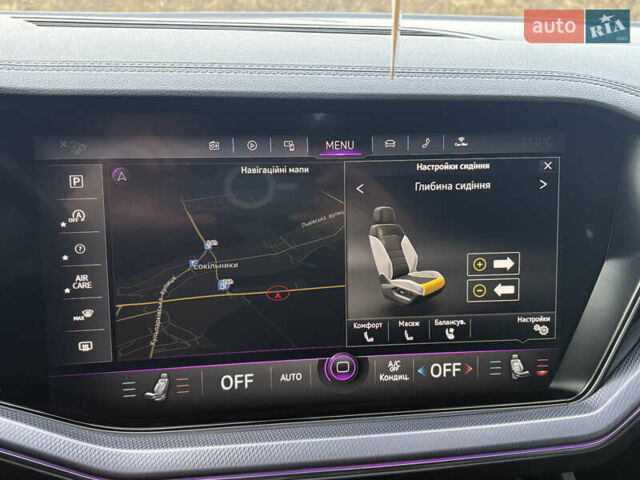 Белый Фольксваген Туарег, объемом двигателя 3 л и пробегом 156 тыс. км за 45999 $, фото 59 на Automoto.ua