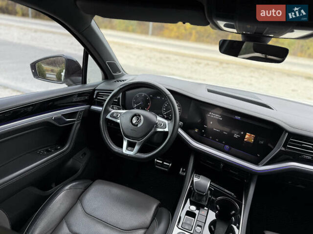 Білий Фольксваген Туарег, об'ємом двигуна 2.97 л та пробігом 91 тис. км за 56999 $, фото 33 на Automoto.ua