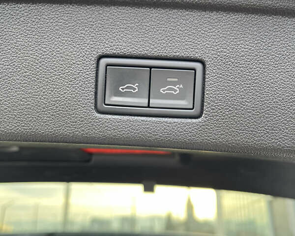 Белый Фольксваген Туарег, объемом двигателя 2.97 л и пробегом 242 тыс. км за 42990 $, фото 30 на Automoto.ua