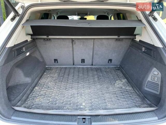 Белый Фольксваген Туарег, объемом двигателя 2.99 л и пробегом 60 тыс. км за 43500 $, фото 10 на Automoto.ua