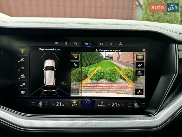 Білий Фольксваген Туарег, об'ємом двигуна 2.97 л та пробігом 141 тис. км за 51999 $, фото 40 на Automoto.ua