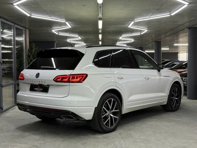 Білий Фольксваген Туарег, об'ємом двигуна 3 л та пробігом 146 тис. км за 50900 $, фото 10 на Automoto.ua