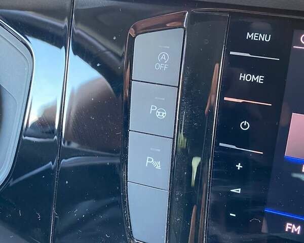 Белый Фольксваген Туарег, объемом двигателя 2.99 л и пробегом 60 тыс. км за 43500 $, фото 23 на Automoto.ua