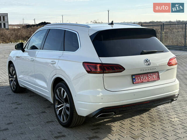Белый Фольксваген Туарег, объемом двигателя 3 л и пробегом 156 тыс. км за 45999 $, фото 9 на Automoto.ua