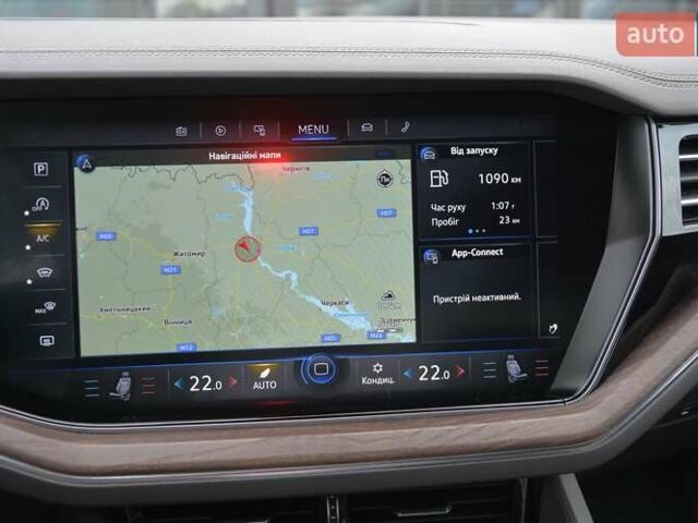 Білий Фольксваген Туарег, об'ємом двигуна 2.97 л та пробігом 268 тис. км за 38000 $, фото 21 на Automoto.ua