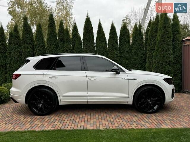 Білий Фольксваген Туарег, об'ємом двигуна 2.97 л та пробігом 141 тис. км за 51999 $, фото 8 на Automoto.ua