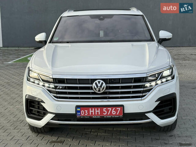 Белый Фольксваген Туарег, объемом двигателя 3 л и пробегом 156 тыс. км за 45999 $, фото 29 на Automoto.ua