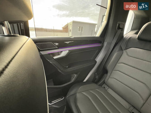 Белый Фольксваген Туарег, объемом двигателя 3 л и пробегом 156 тыс. км за 45999 $, фото 98 на Automoto.ua