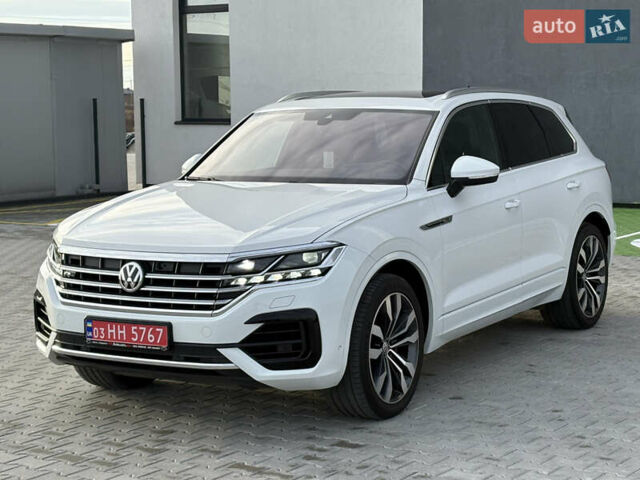 Белый Фольксваген Туарег, объемом двигателя 3 л и пробегом 156 тыс. км за 45999 $, фото 32 на Automoto.ua
