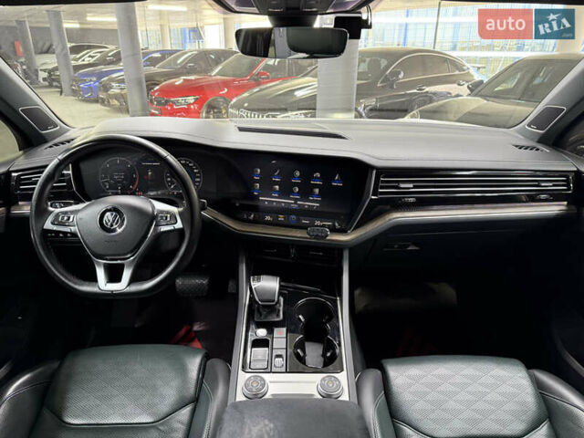 Білий Фольксваген Туарег, об'ємом двигуна 2.97 л та пробігом 146 тис. км за 51900 $, фото 25 на Automoto.ua