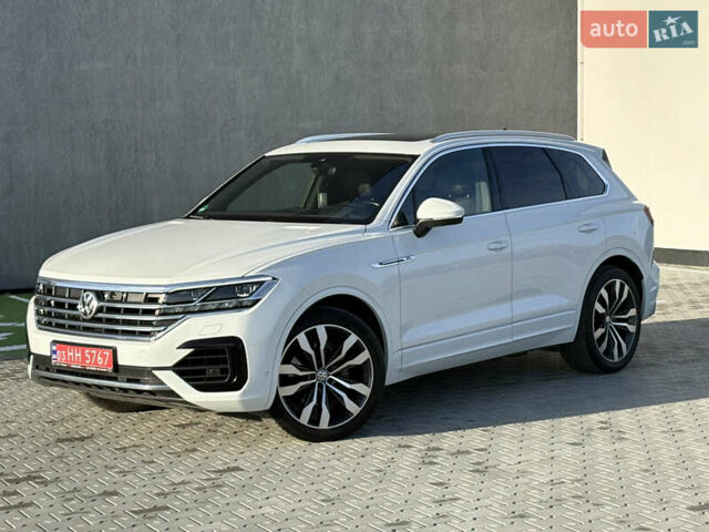 Белый Фольксваген Туарег, объемом двигателя 3 л и пробегом 156 тыс. км за 45999 $, фото 11 на Automoto.ua