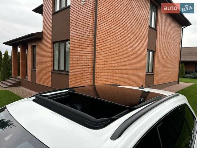 Білий Фольксваген Туарег, об'ємом двигуна 2.97 л та пробігом 141 тис. км за 51999 $, фото 17 на Automoto.ua