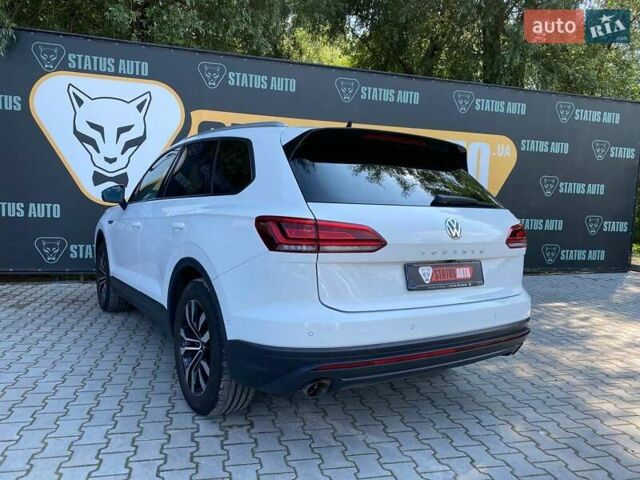 Белый Фольксваген Туарег, объемом двигателя 2.99 л и пробегом 60 тыс. км за 43500 $, фото 6 на Automoto.ua