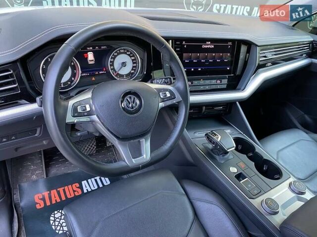 Белый Фольксваген Туарег, объемом двигателя 2.99 л и пробегом 60 тыс. км за 43500 $, фото 15 на Automoto.ua