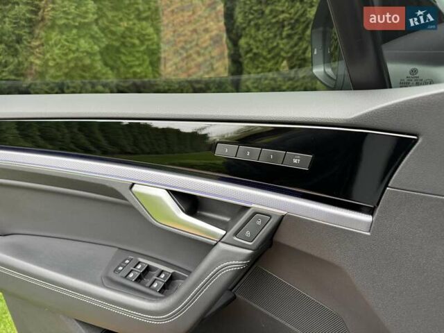 Білий Фольксваген Туарег, об'ємом двигуна 2.97 л та пробігом 141 тис. км за 51999 $, фото 26 на Automoto.ua