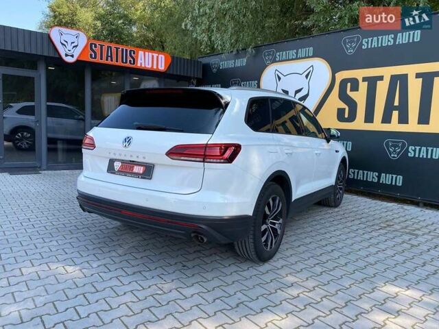 Белый Фольксваген Туарег, объемом двигателя 2.99 л и пробегом 60 тыс. км за 43500 $, фото 8 на Automoto.ua