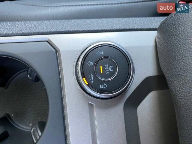 Белый Фольксваген Туарег, объемом двигателя 2.99 л и пробегом 60 тыс. км за 43500 $, фото 29 на Automoto.ua