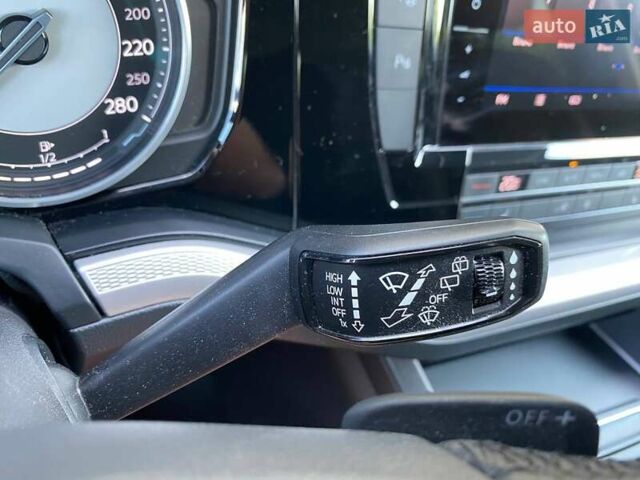 Белый Фольксваген Туарег, объемом двигателя 2.99 л и пробегом 60 тыс. км за 43500 $, фото 22 на Automoto.ua