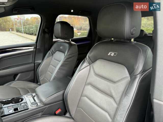 Білий Фольксваген Туарег, об'ємом двигуна 2.97 л та пробігом 91 тис. км за 56999 $, фото 23 на Automoto.ua