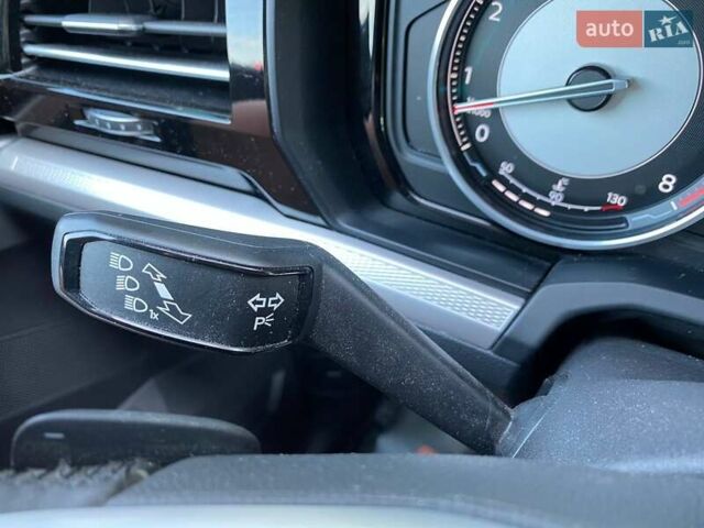 Белый Фольксваген Туарег, объемом двигателя 2.99 л и пробегом 60 тыс. км за 43500 $, фото 21 на Automoto.ua