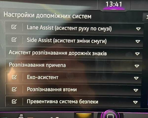 Белый Фольксваген Туарег, объемом двигателя 2.97 л и пробегом 177 тыс. км за 52900 $, фото 56 на Automoto.ua