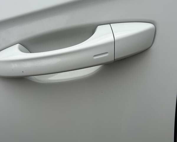 Білий Фольксваген Туарег, об'ємом двигуна 3 л та пробігом 95 тис. км за 53500 $, фото 87 на Automoto.ua