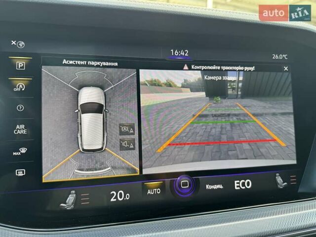 Белый Фольксваген Туарег, объемом двигателя 2.97 л и пробегом 148 тыс. км за 54500 $, фото 26 на Automoto.ua