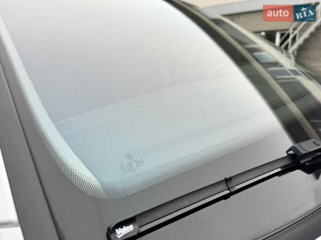 Білий Фольксваген Туарег, об'ємом двигуна 3 л та пробігом 107 тис. км за 42500 $, фото 10 на Automoto.ua