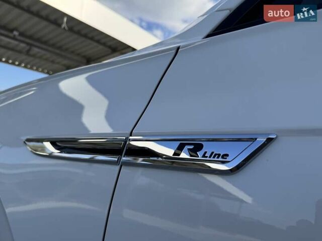 Белый Фольксваген Туарег, объемом двигателя 2.97 л и пробегом 148 тыс. км за 54500 $, фото 57 на Automoto.ua