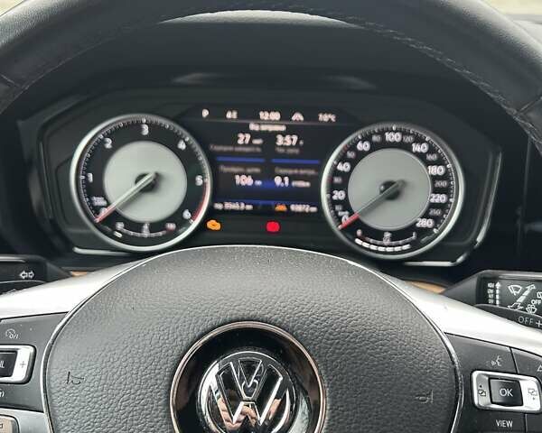 Білий Фольксваген Туарег, об'ємом двигуна 3 л та пробігом 95 тис. км за 53500 $, фото 103 на Automoto.ua