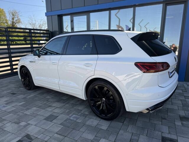 Фольксваген Туарег 2020 у Рівному на Automoto.ua Білий Фольксваген Туарег, об'ємом двигуна 3 л та пробігом 110 тис. км за 57400 $, фото 9 на Automoto.ua