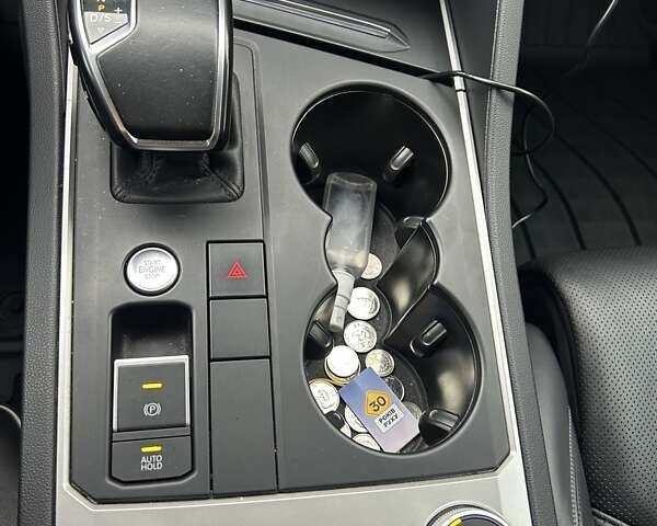 Білий Фольксваген Туарег, об'ємом двигуна 3 л та пробігом 95 тис. км за 53500 $, фото 30 на Automoto.ua