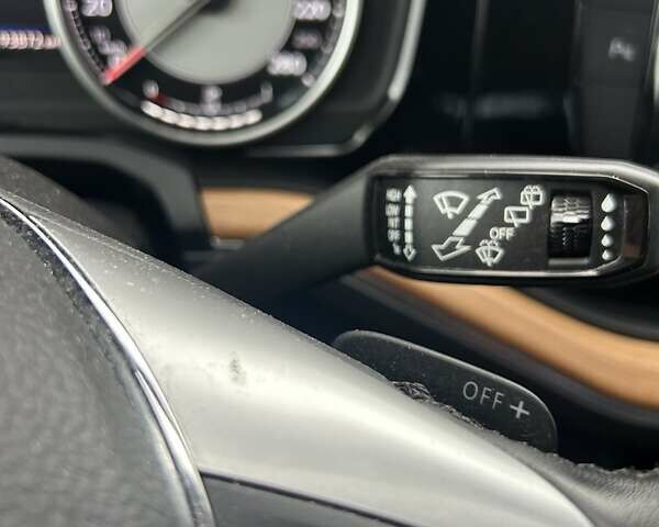 Білий Фольксваген Туарег, об'ємом двигуна 3 л та пробігом 95 тис. км за 53500 $, фото 23 на Automoto.ua