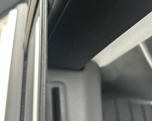 Білий Фольксваген Туарег, об'ємом двигуна 3 л та пробігом 95 тис. км за 53500 $, фото 77 на Automoto.ua