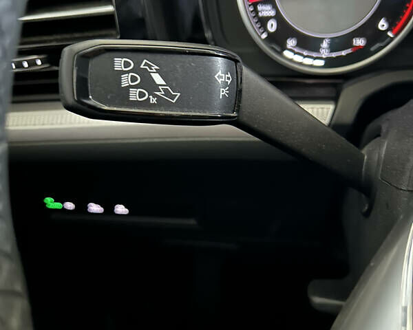 Білий Фольксваген Туарег, об'ємом двигуна 3 л та пробігом 95 тис. км за 53500 $, фото 15 на Automoto.ua