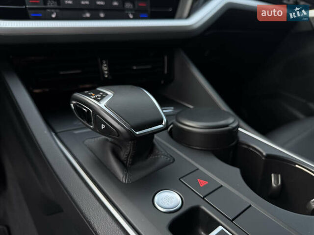 Белый Фольксваген Туарег, объемом двигателя 3 л и пробегом 109 тыс. км за 39700 $, фото 30 на Automoto.ua