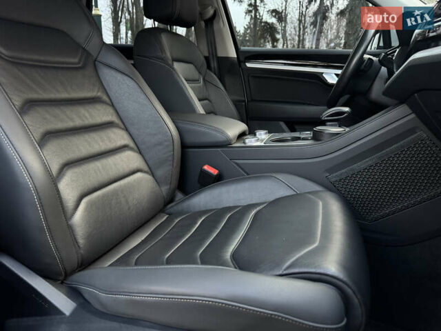 Белый Фольксваген Туарег, объемом двигателя 3 л и пробегом 109 тыс. км за 39700 $, фото 27 на Automoto.ua