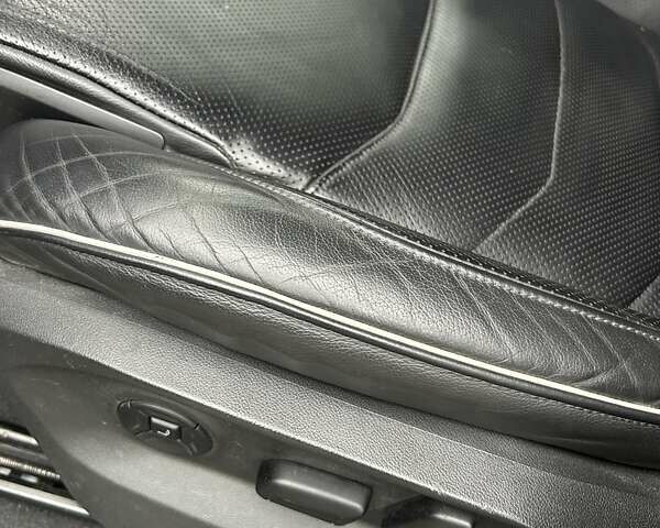 Білий Фольксваген Туарег, об'ємом двигуна 3 л та пробігом 95 тис. км за 53500 $, фото 56 на Automoto.ua