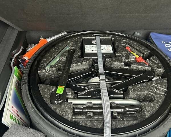 Білий Фольксваген Туарег, об'ємом двигуна 3 л та пробігом 95 тис. км за 53500 $, фото 73 на Automoto.ua