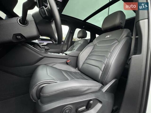 Білий Фольксваген Туарег, об'ємом двигуна 2.97 л та пробігом 148 тис. км за 53500 $, фото 12 на Automoto.ua