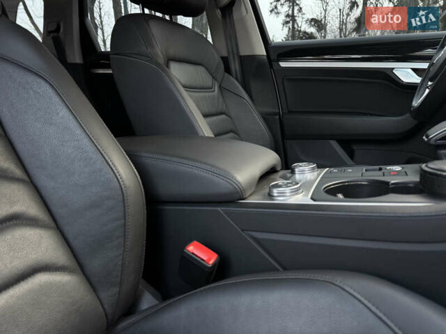 Белый Фольксваген Туарег, объемом двигателя 3 л и пробегом 109 тыс. км за 39700 $, фото 28 на Automoto.ua