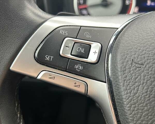 Білий Фольксваген Туарег, об'ємом двигуна 3 л та пробігом 95 тис. км за 53500 $, фото 21 на Automoto.ua