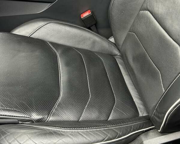 Білий Фольксваген Туарег, об'ємом двигуна 3 л та пробігом 95 тис. км за 53500 $, фото 94 на Automoto.ua